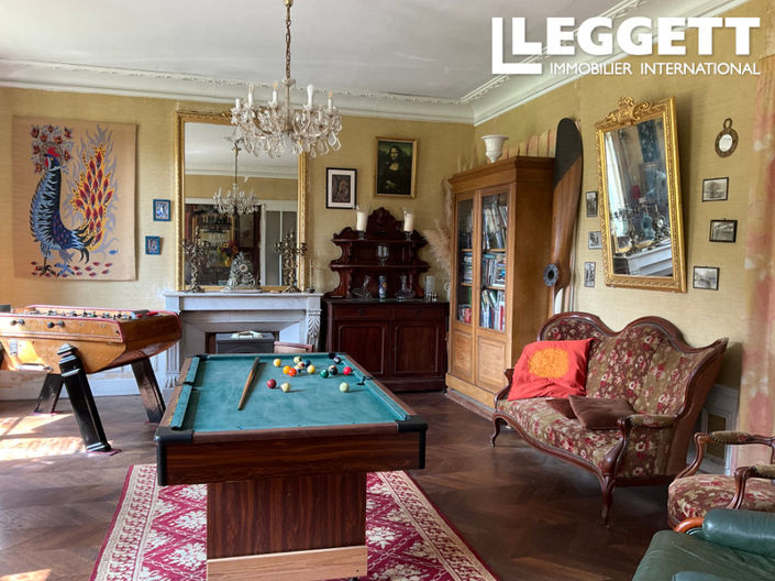 Image No.7-9 Bed House for sale