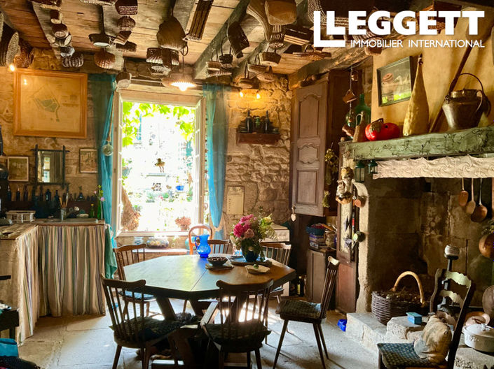 Image No.8-9 Bed House for sale