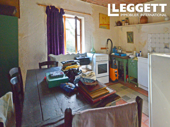 Image No.8-2 Bed House for sale