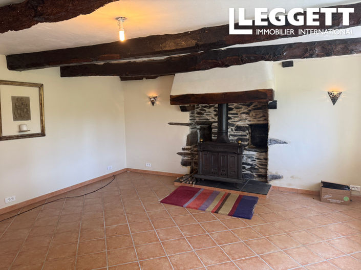 Image No.5-2 Bed House for sale