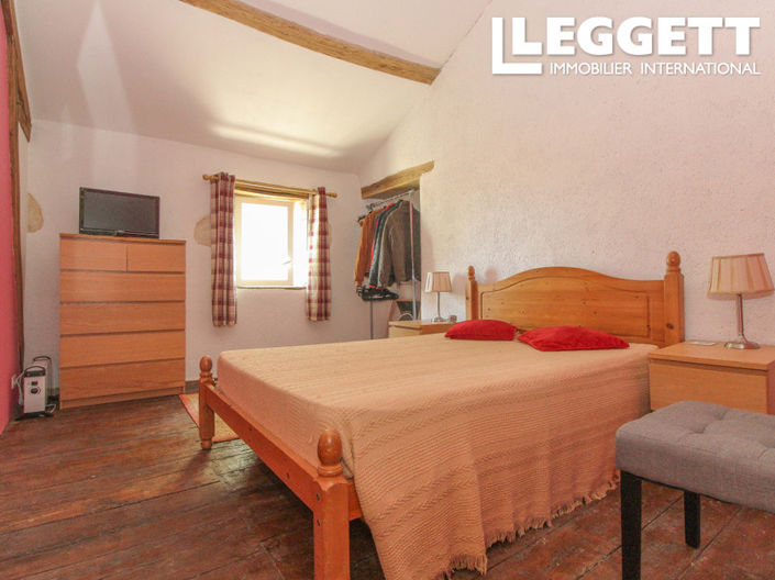 Image No.10-4 Bed House for sale