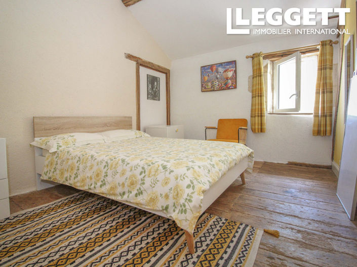 Image No.9-4 Bed House for sale