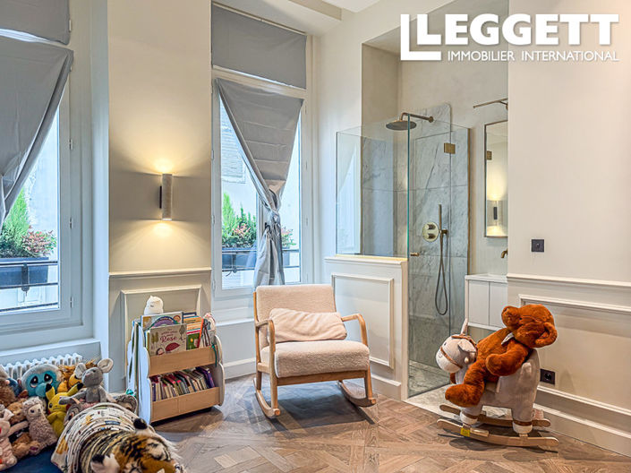 Image No.10-3 Bed Apartment for sale