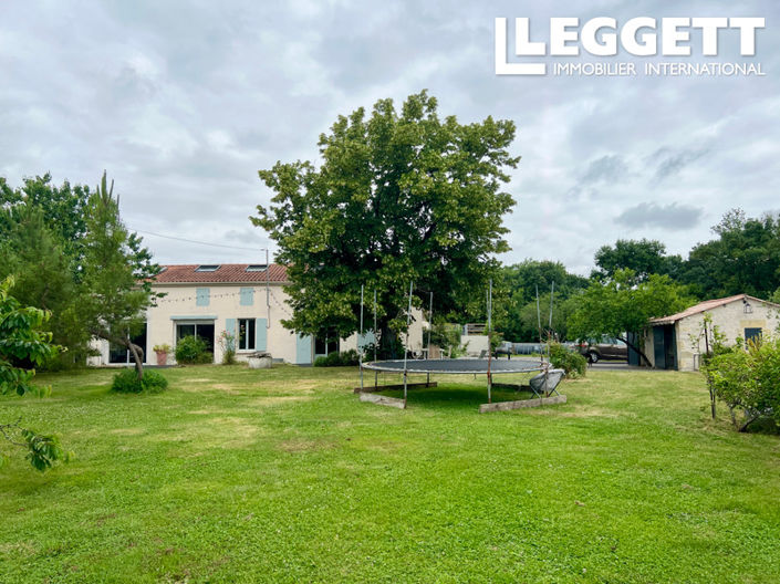Image No.1-4 Bed House for sale