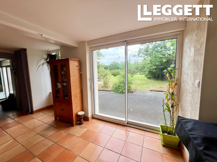 Image No.6-Maison de 4 chambres à vendre à Genouillé