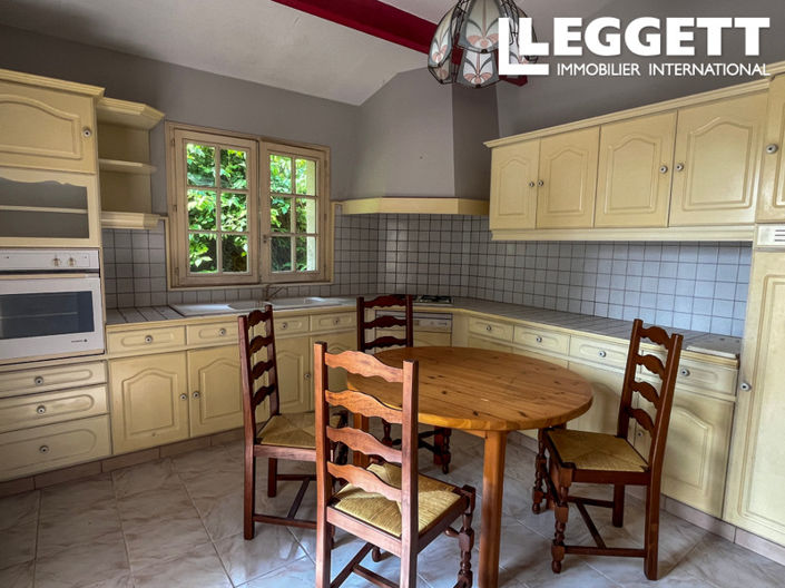 Image No.4-6 Bed House for sale