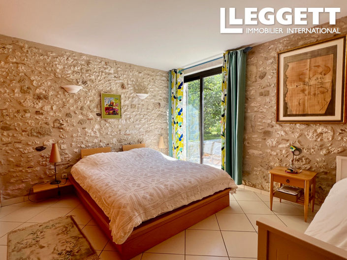 Image No.9-4 Bed House for sale