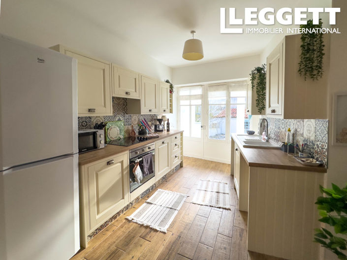 Image No.2-7 Bed House for sale