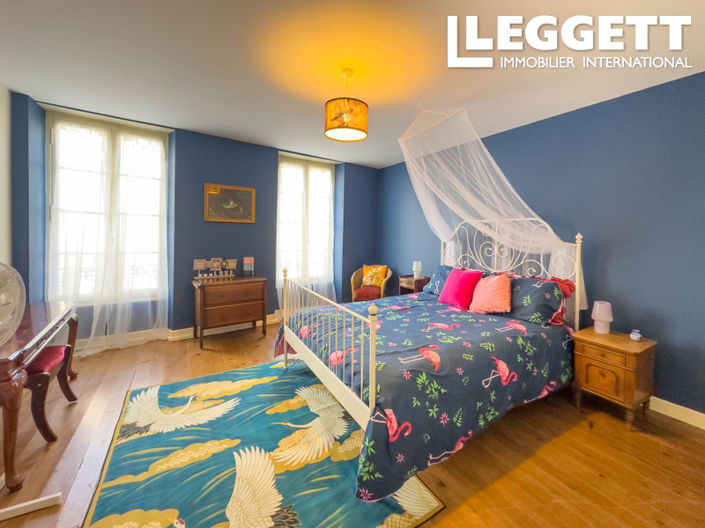 Image No.5-7 Bed House for sale