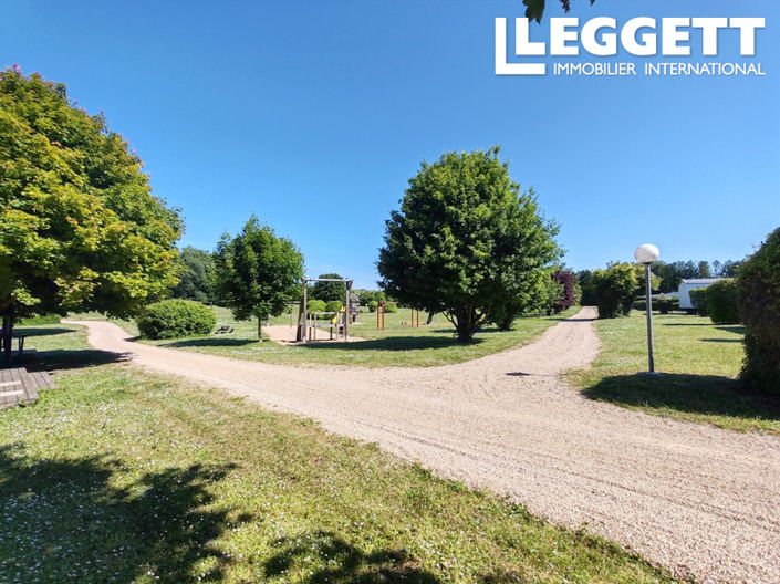 Image No.5-Commercial de 6 chambres à vendre à Châtellerault