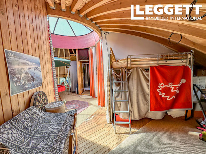 Image No.10-4 Bed House for sale