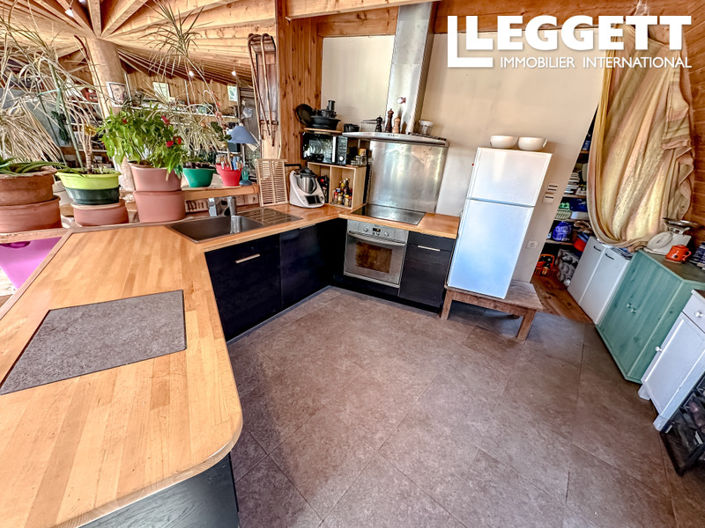 Image No.6-4 Bed House for sale