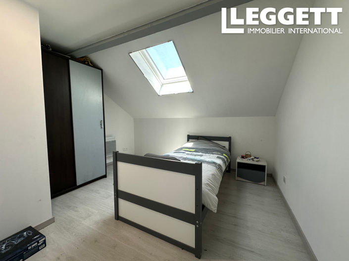 Image No.9-Maison de 5 chambres à vendre à Génis