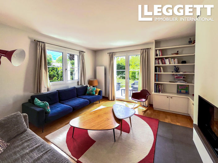 Image No.2-5 Bed House for sale