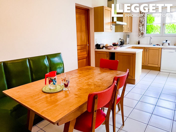 Image No.5-5 Bed House for sale