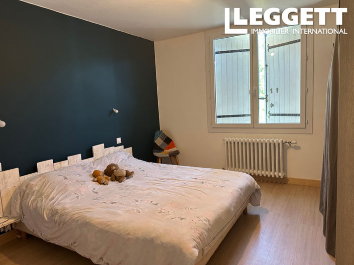 Image No.7-4 Bed House for sale