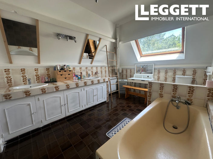 Image No.9-4 Bed House for sale