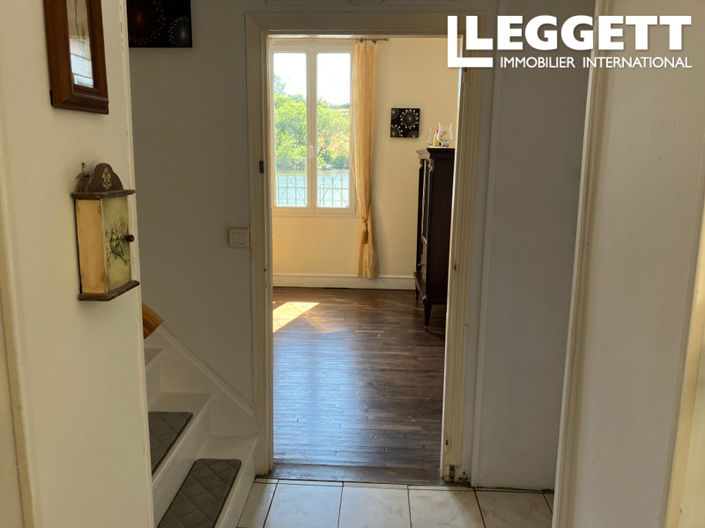 Image No.8-3 Bed House for sale