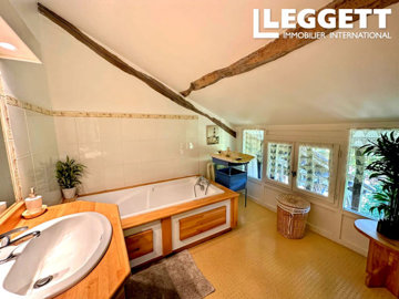 ahr0chm6ly9jzg4uagvzdglhlmltbw8vaw1hz2uvvevom