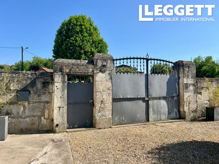 Image No.10-3 Bed House for sale