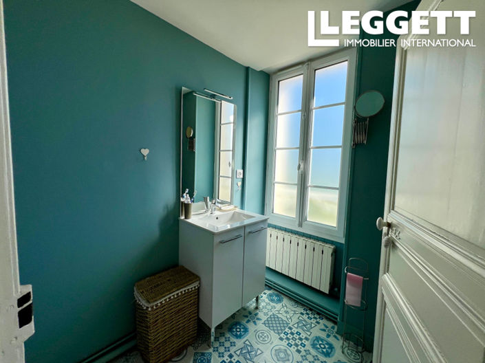 Image No.7-3 Bed House for sale