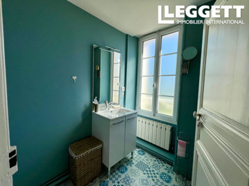 ahr0chm6ly9jzg4uagvzdglhlmltbw8vaw1hz2uvvevom