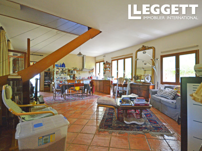 Image No.6-3 Bed House for sale