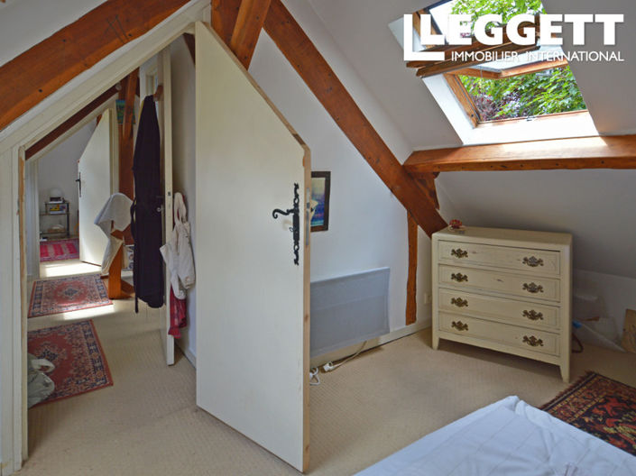 Image No.8-3 Bed House for sale