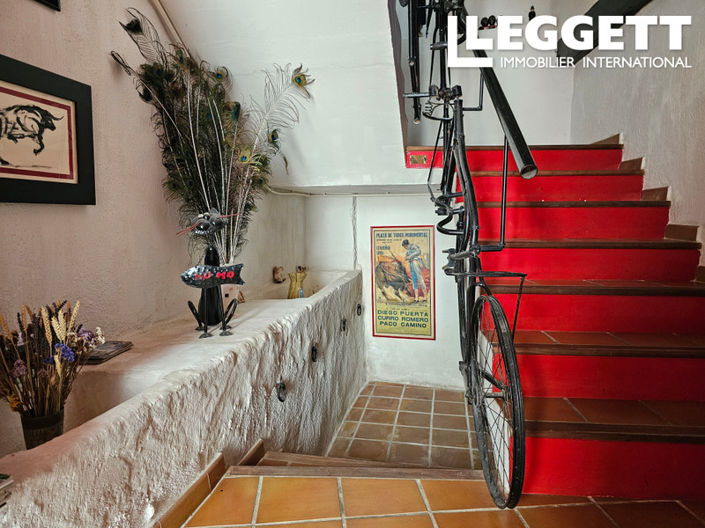 Image No.6-7 Bed House for sale