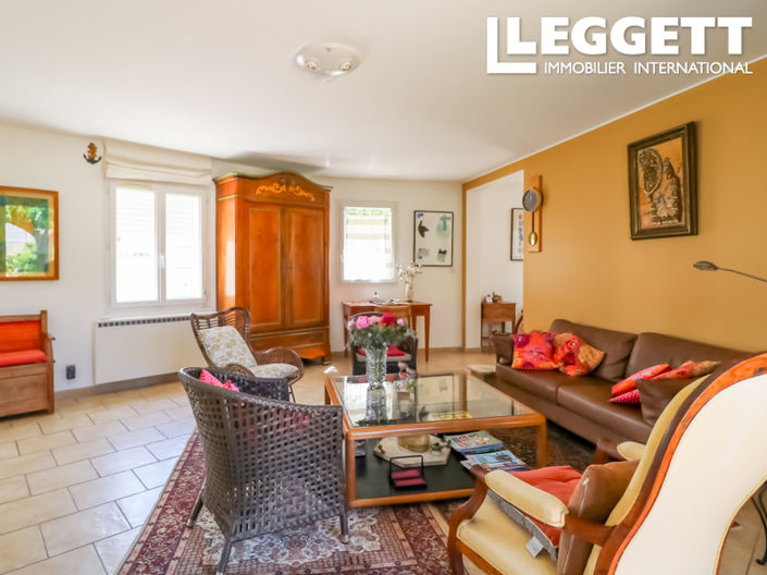 Image No.3-7 Bed House for sale