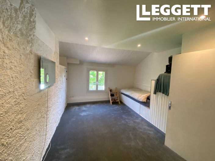 Image No.6-House for sale