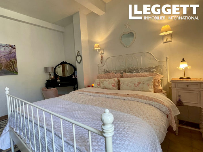 Image No.10-4 Bed House for sale