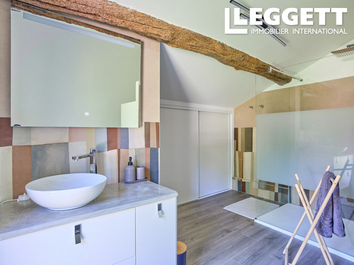 Image No.10-5 Bed House for sale