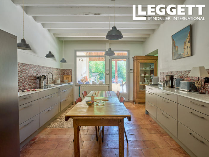 Image No.5-5 Bed House for sale