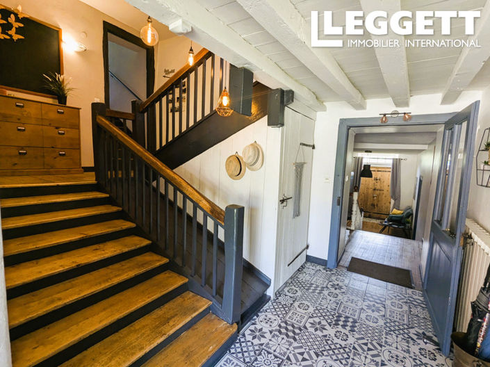 Image No.10-17 Bed House for sale