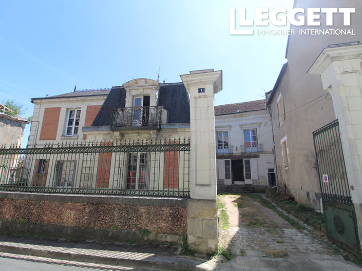 Image No.1-4 Bed House for sale