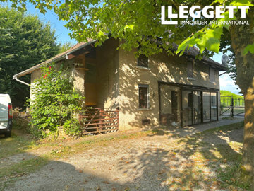 1 - Corbelin, Maison
