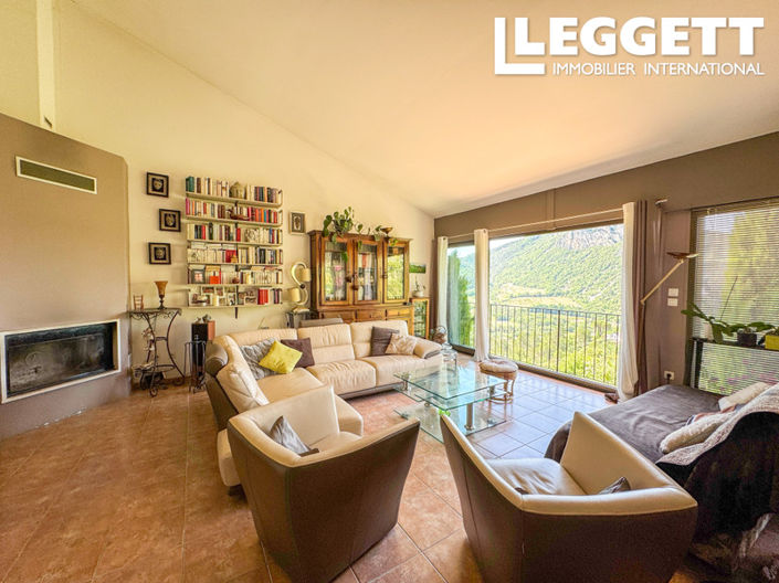 Image No.9-9 Bed House for sale