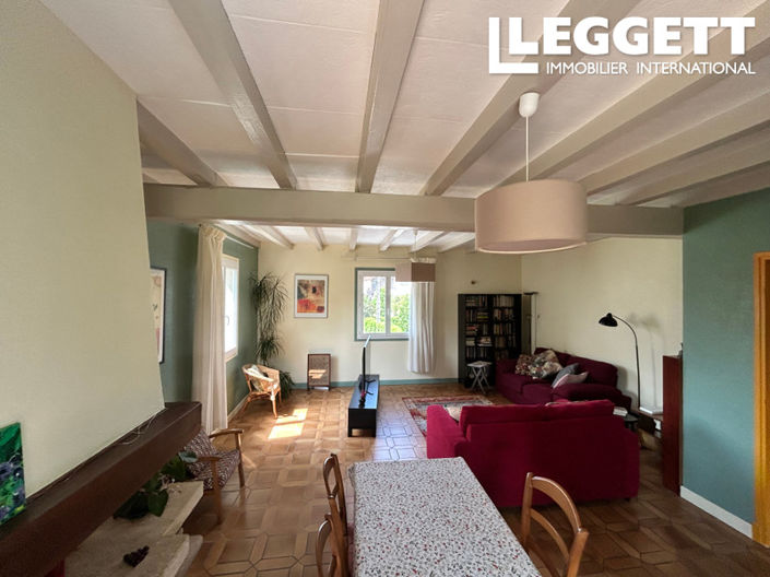 Image No.1-4 Bed House for sale