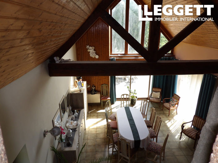 Image No.6-5 Bed House for sale