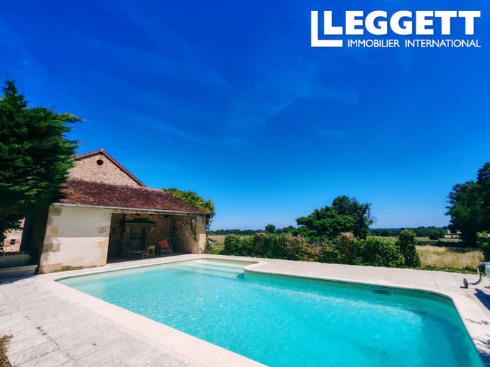 Image No.8-9 Bed House for sale