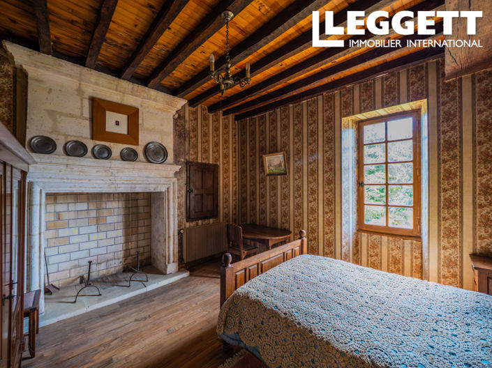 Image No.10-4 Bed House for sale