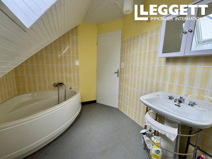 Image No.10-5 Bed House for sale