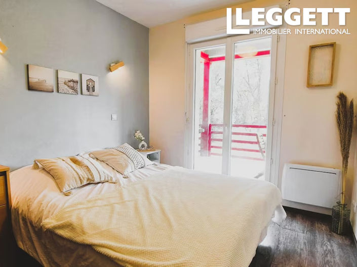 Image No.6-3 Bed House for sale