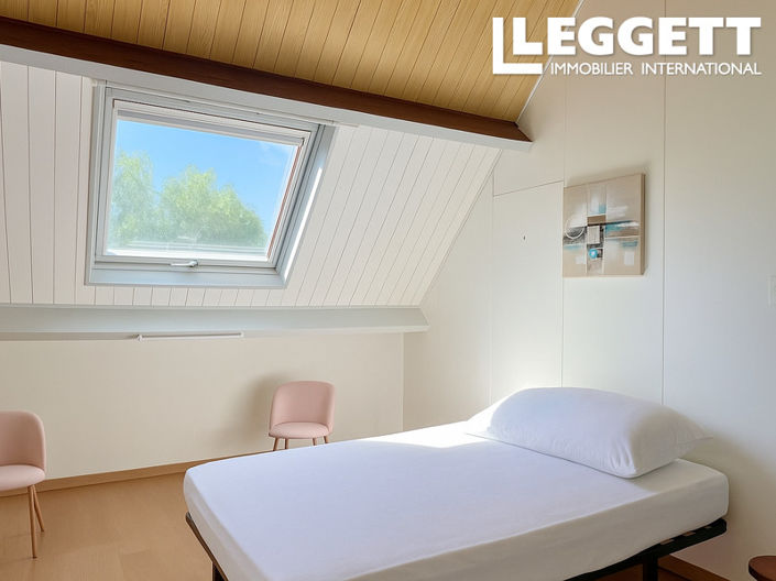 Image No.7-3 Bed House for sale