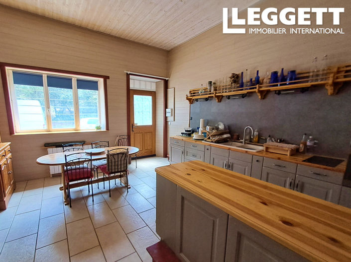 Image No.4-2 Bed House for sale