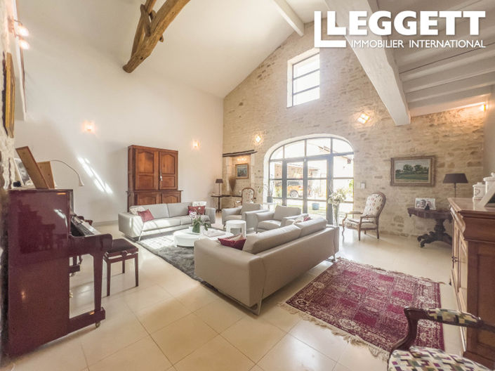 Image No.6-4 Bed House for sale