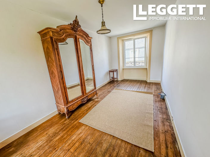 Image No.7-4 Bed House for sale