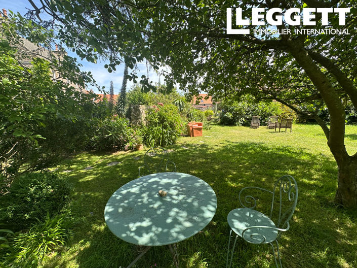 Image No.5-6 Bed House for sale