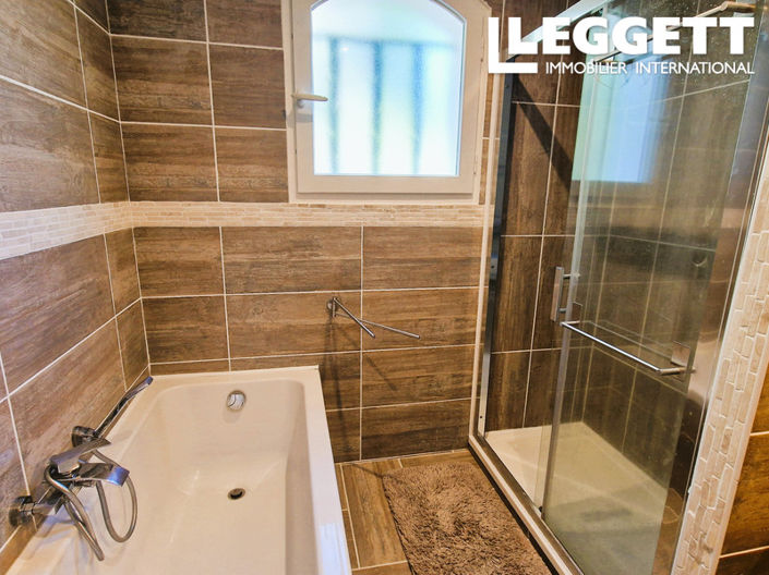 Image No.7-4 Bed House for sale